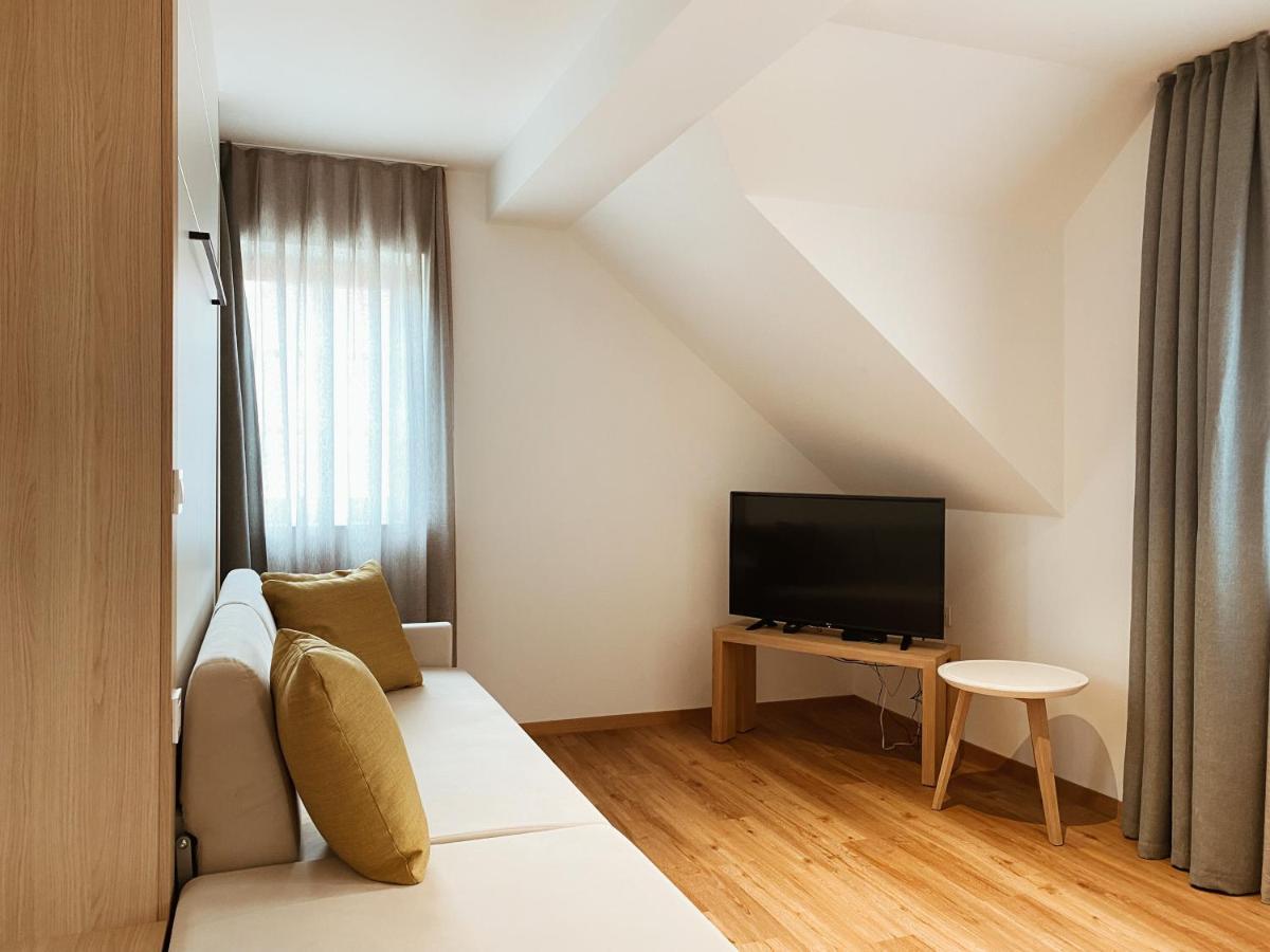 Tri Lucke Hotel & Restaurant Krsko Exterior photo