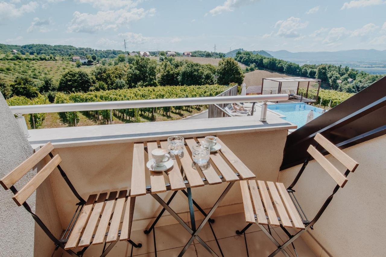 Tri Lucke Hotel & Restaurant Krsko Exterior photo